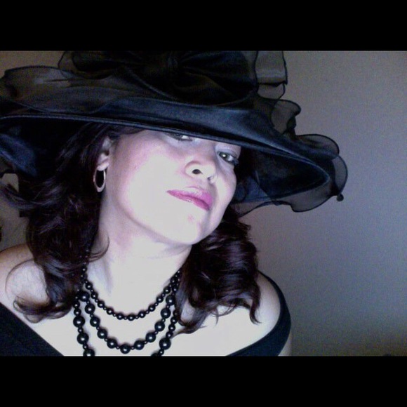 Meet your Posher, Edellene - Picture 3 of 4